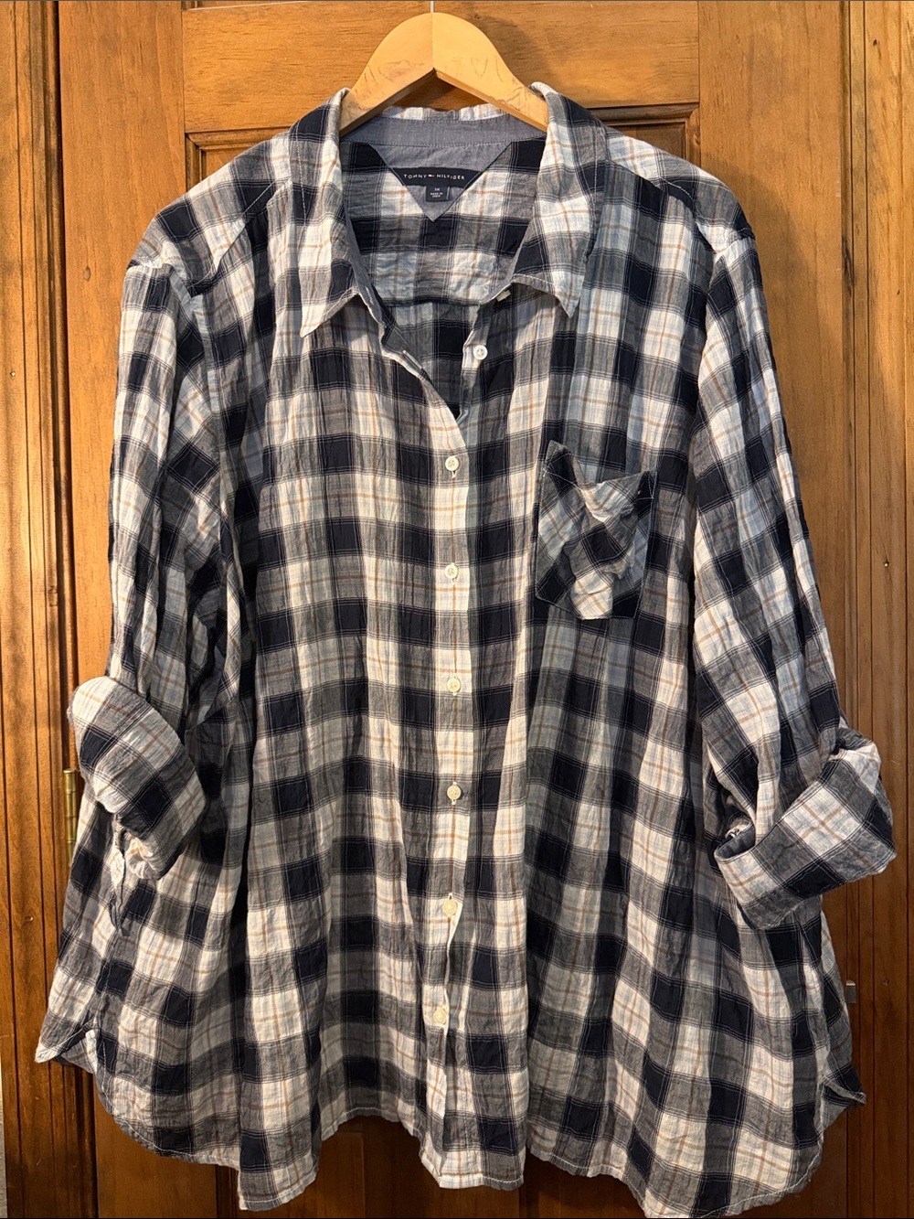 Women’s Black and White Plaid Button-Up Shirt